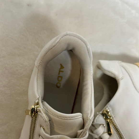 Aldo White and Gold Sneakers with Padded Ankle Collar - Picture 2 of 14